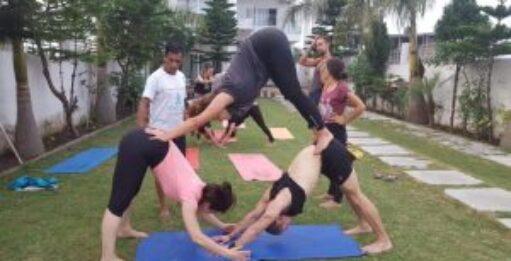 200 hour yoga teacher trainig 
